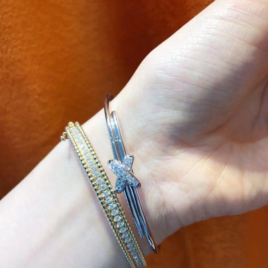 „Glow Jewelry“ARMBAND-SET SILBERNE DIAMANTEN