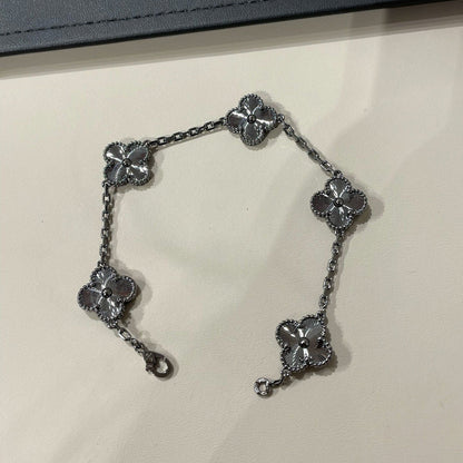 [Glow Jewelry]Neues CLOVER 5 MOTIV SCHWARZES ARMBAND