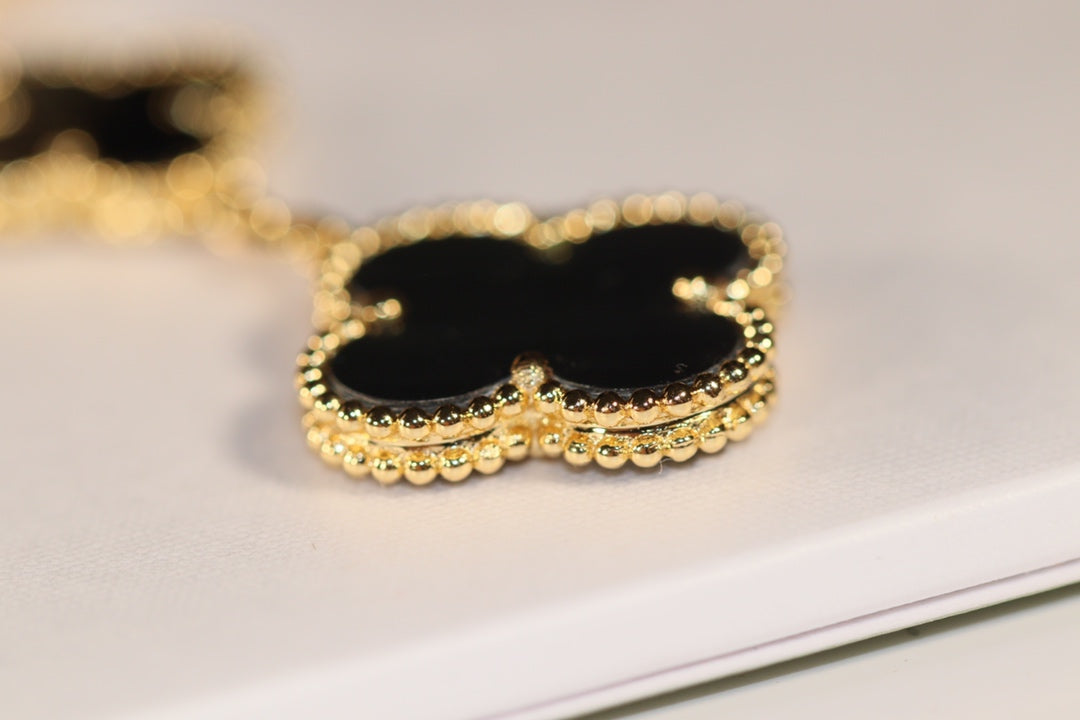 ¡®Glow Jewelry¡¯CLOVER EARRINGS GOLD ONYX MOP 3 MOTIF