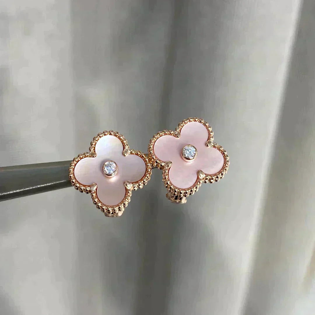 [Glow Jewelry]CLOVER MEDIUM 1 MOTIFS  PINK MOP DIAMOND EARRINGS