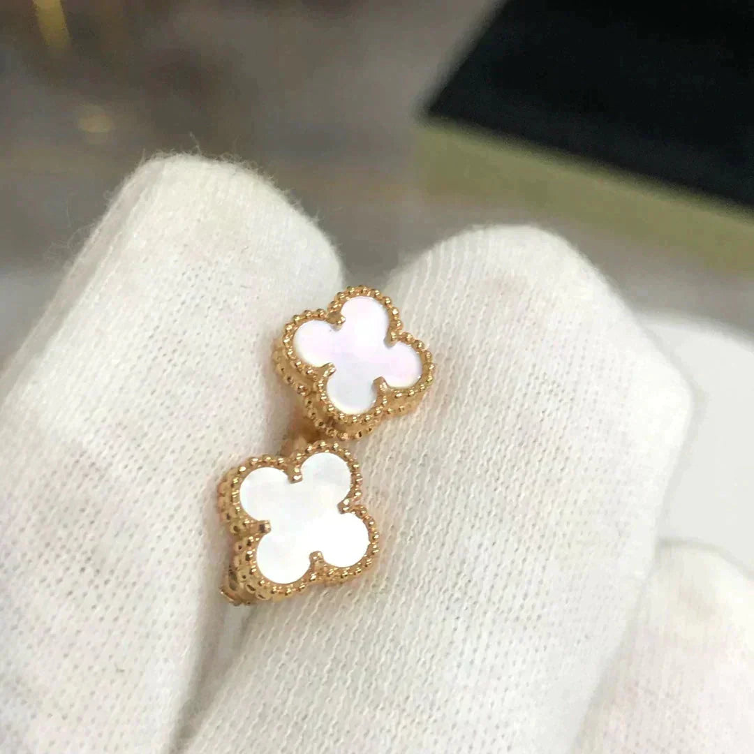 ¡®Glow Jewelry¡¯CLOVER MINI 9.5MM WHITE MOP EARRINGS