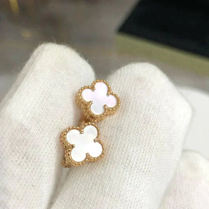 [Glow Jewelry]CLOVER MINI 9.5MM WHITE MOP EARRINGS