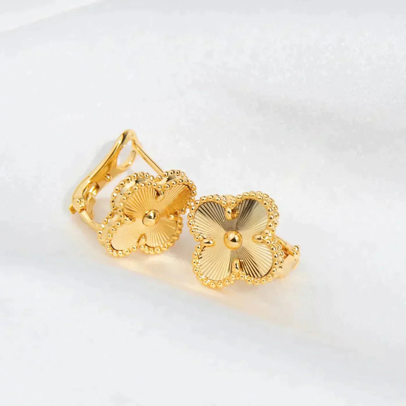 ¡®Glow Jewelry¡¯CLOVER MEDIUM 1 MOTIFS LASER EARRINGS