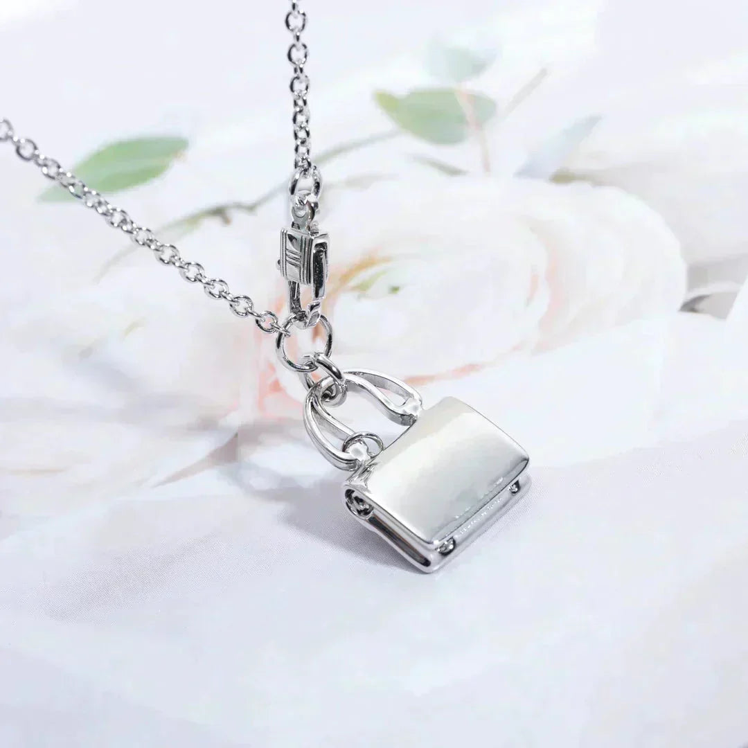 ¡®Glow Jewelry¡¯AMULETTE PEDANT SILVER NECKLACE