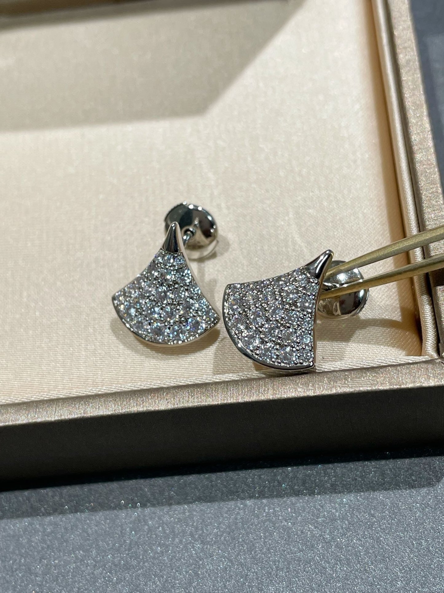 [Glow Jewelry]DREAM STUD EARRINGS DIAMOND