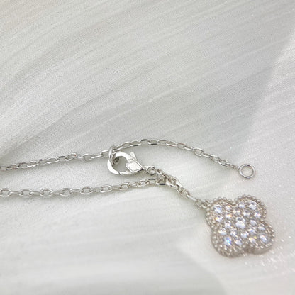 ¡®Glow Jewelry¡¯CLOVER 5 MOTIFS SILVER DIAMONDS NECKLACE