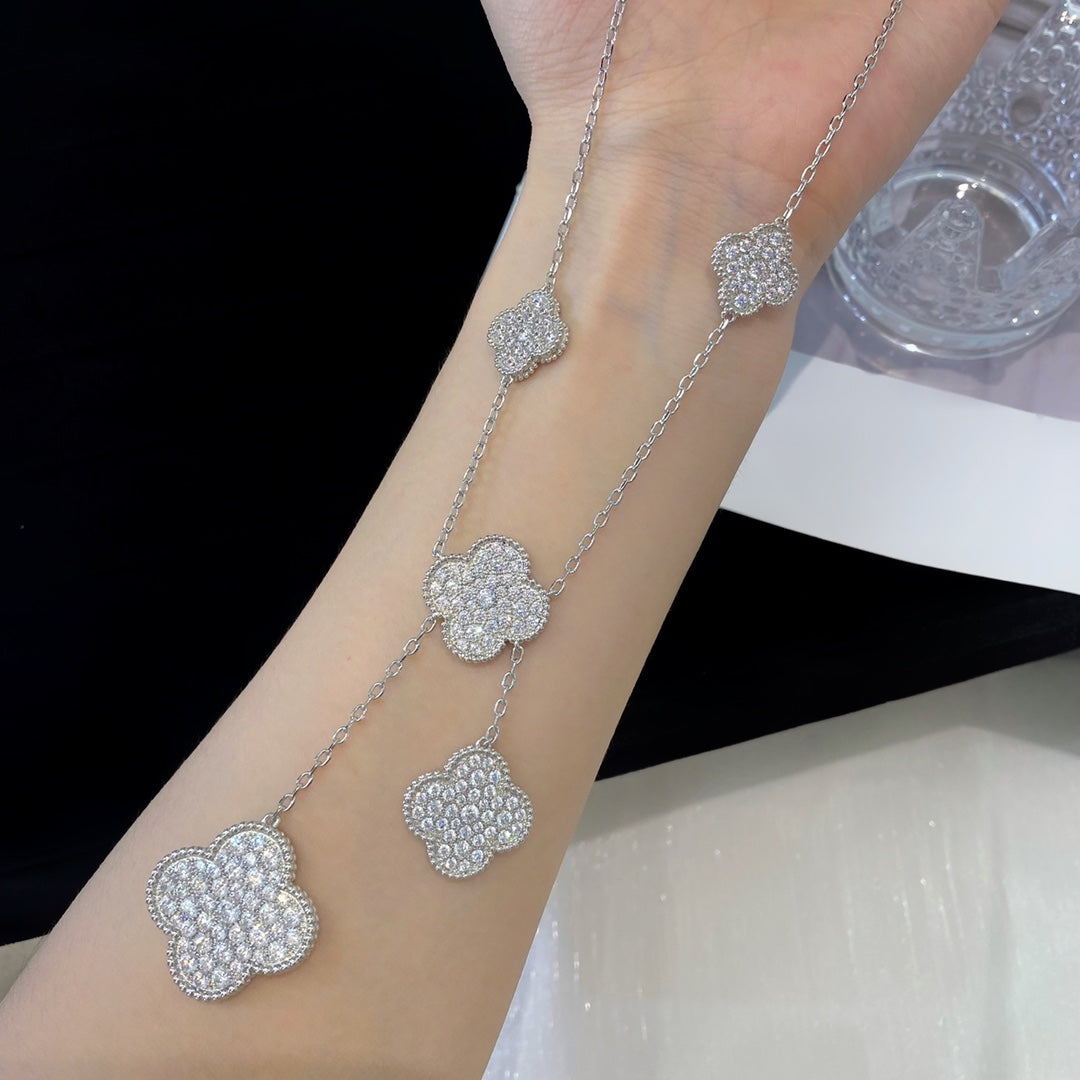 ¡®Glow Jewelry¡¯CLOVER 5 MOTIFS SILVER DIAMONDS NECKLACE