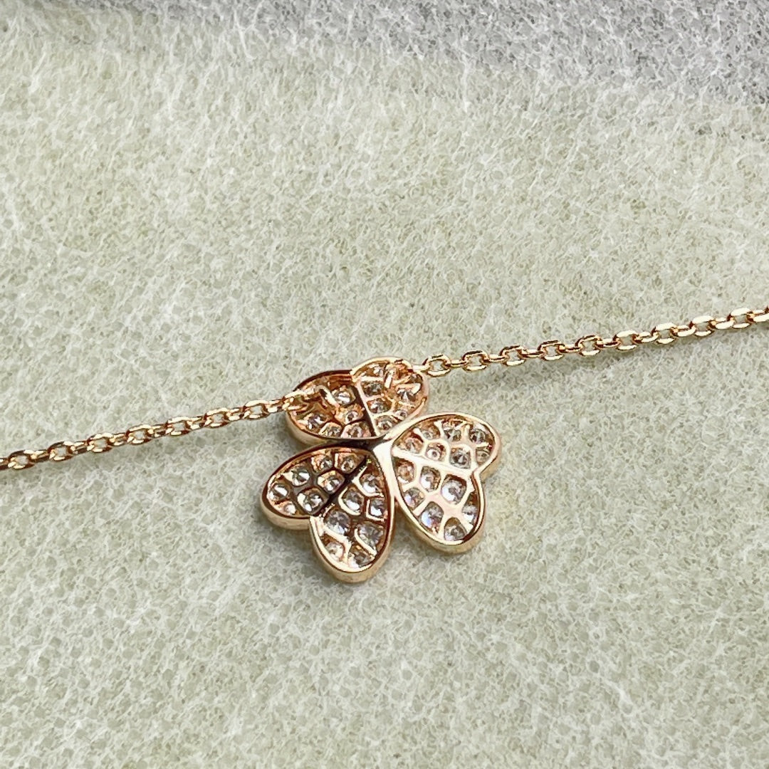 ¡®Glow Jewelry¡¯FLOWER DIAMOND NECKLACE
