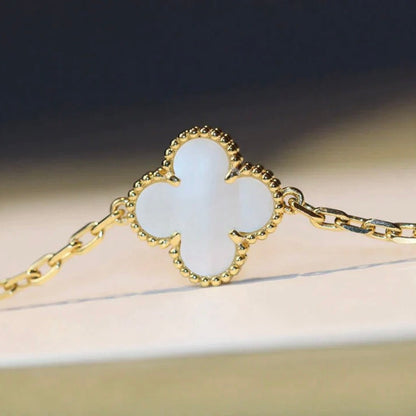 [Glow Jewelry]CLOVER 20 MOTIFS WHITE MOP NECKLACE
