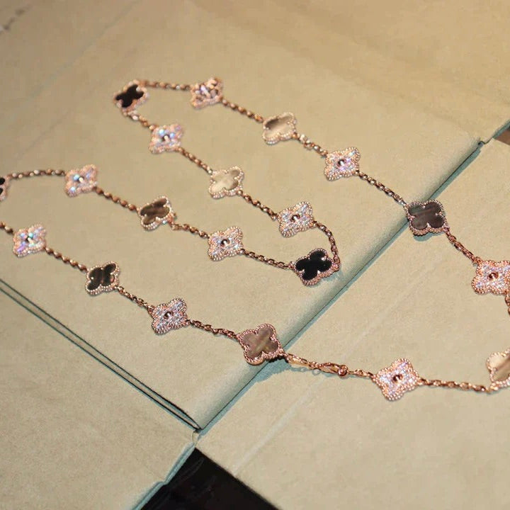 ®Glow Jewelry®クローバー20モチーフ ダークマザーオブパール ダイヤモンド ネックレス