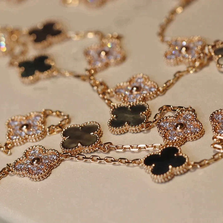 ®Glow Jewelry®クローバー20モチーフ ダークマザーオブパール ダイヤモンド ネックレス