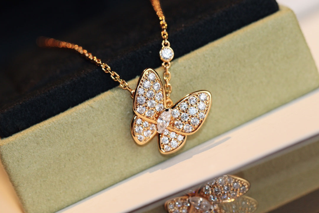 [Glow Jewelry]BUTTERFLY DIAMOND NECKLACE