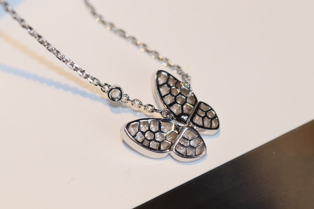 ¡®Glow Jewelry¡¯BUTTERFLY DIAMOND NECKLACE