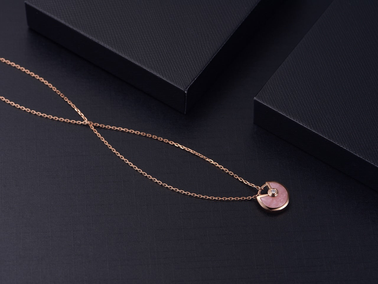 [Glow Jewelry]AMULETTE ROSE GOLD PINK MOP NECKLACE