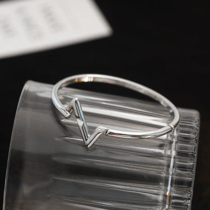 „Leuchtender Schmuck“ VOLTE UPSIDE DOWN ARMREIF