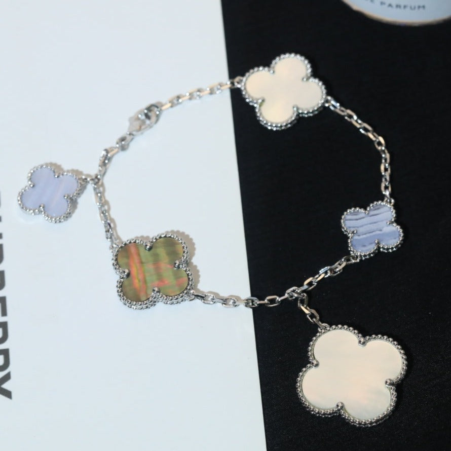[Glow Jewelry]CLOVER BRACELET 5 MOTIFS MOP CHALCEDONY SILVER
