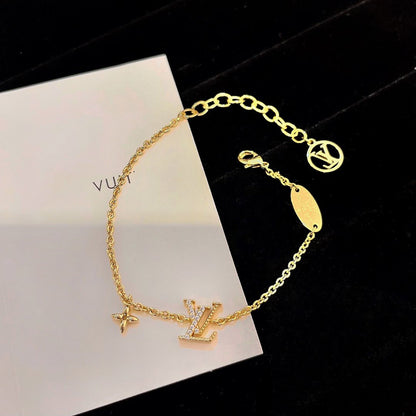 ¡®Glow Jewelry¡¯LOGO STAR MOTIF GOLD BRACELET