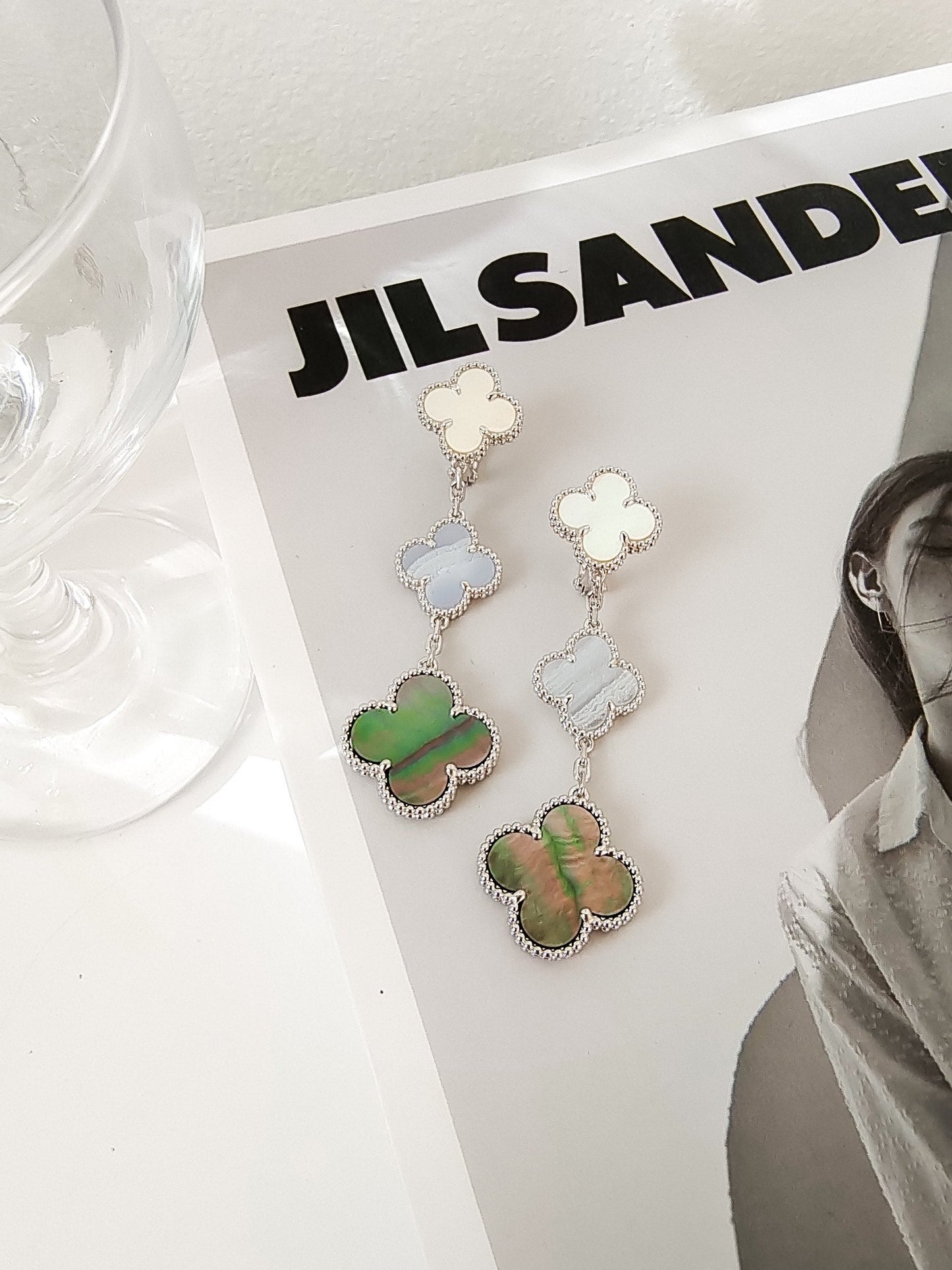 ¡®Glow Jewelry¡¯CLOVER 3 MOTIFS CHALCEDONY DARK MOP SILVER EARRINGS