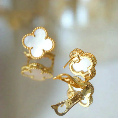 ¡®Glow Jewelry¡¯CLOVER MEDIUM 1 MOTIFS  WHITE MOP STUD EARRINGS
