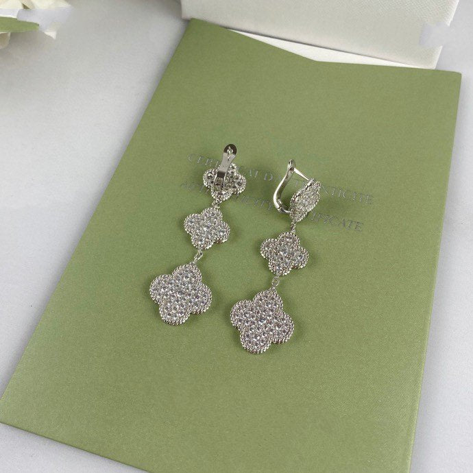 [Glow Jewelry]CLOVER 3 MOTIF DIAMOND SILVER DROP EARRINGS