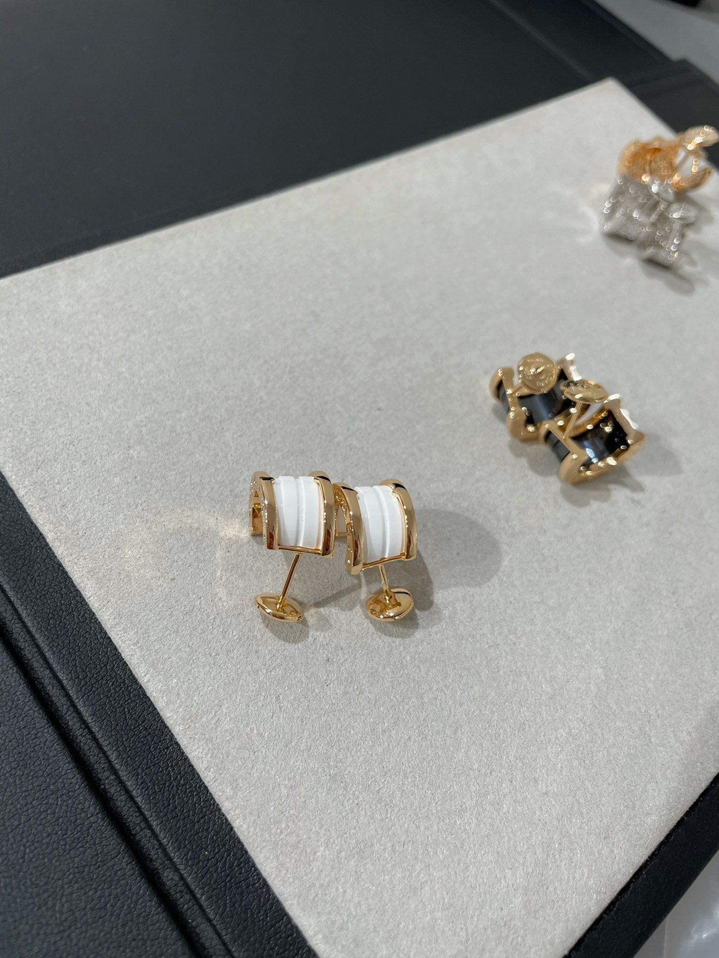 [Glow Jewelry]ZERO 1 PINK GOLD CERAMIC EARRINGS