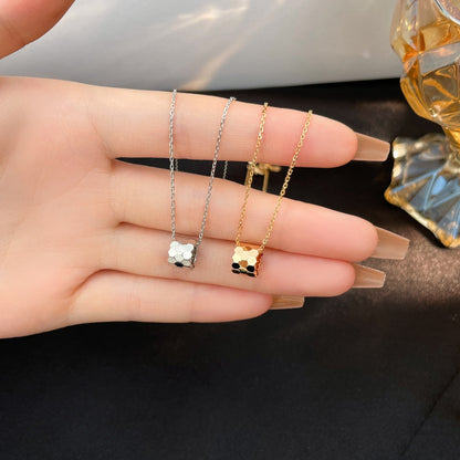 ¡®Glow Jewelry¡¯BEE MINI NECKLACE