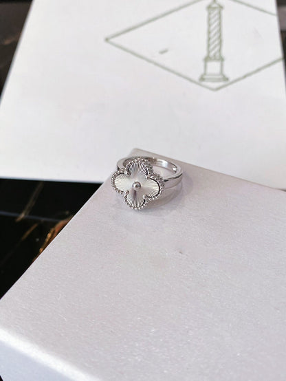 ¡®Glow Jewelry¡¯CLOVER SILVER RING