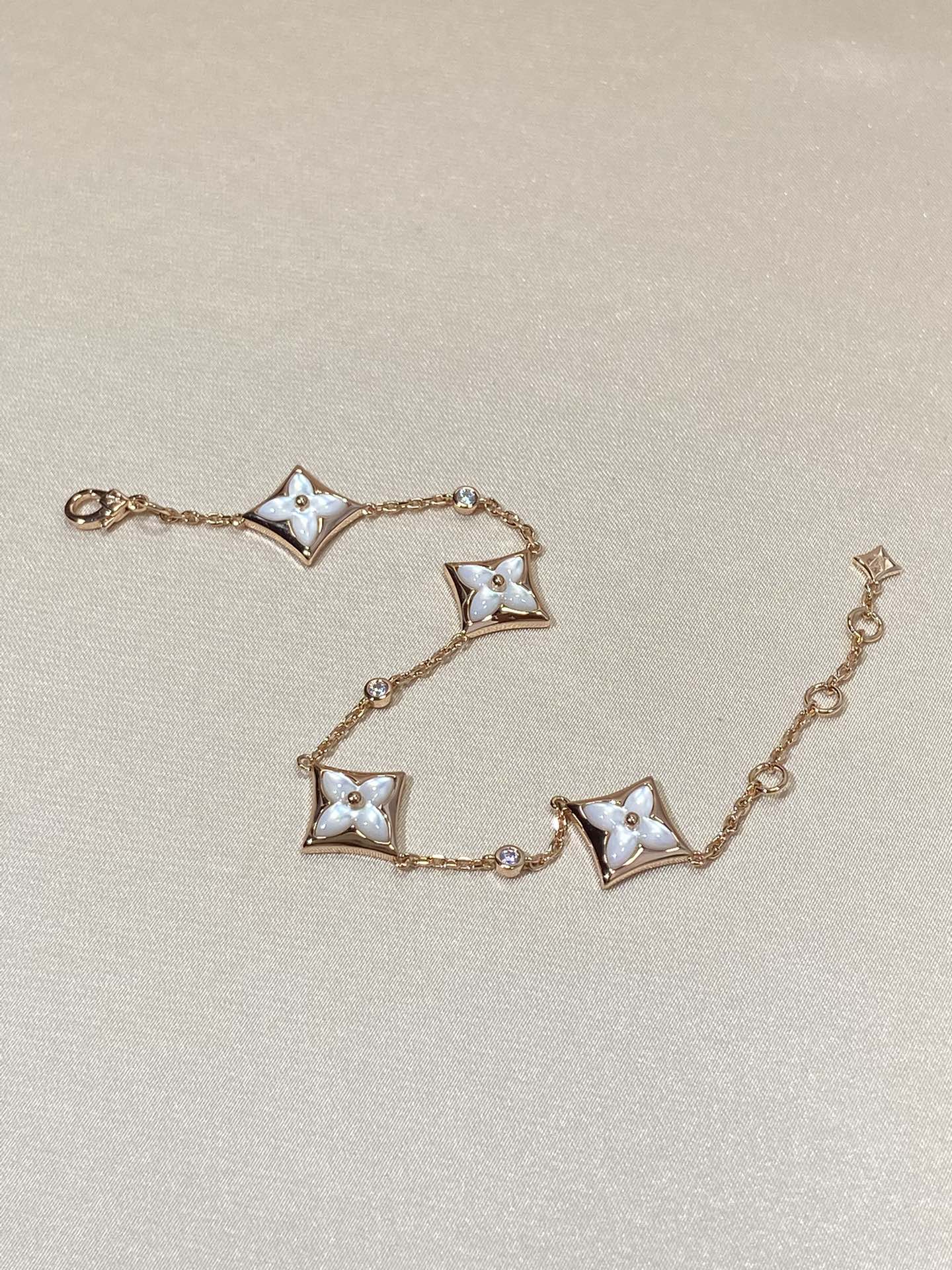 ¡®Glow Jewelry¡¯STAR 4 MOTIF MOP DIAMOND PINK GOLD BRACELET