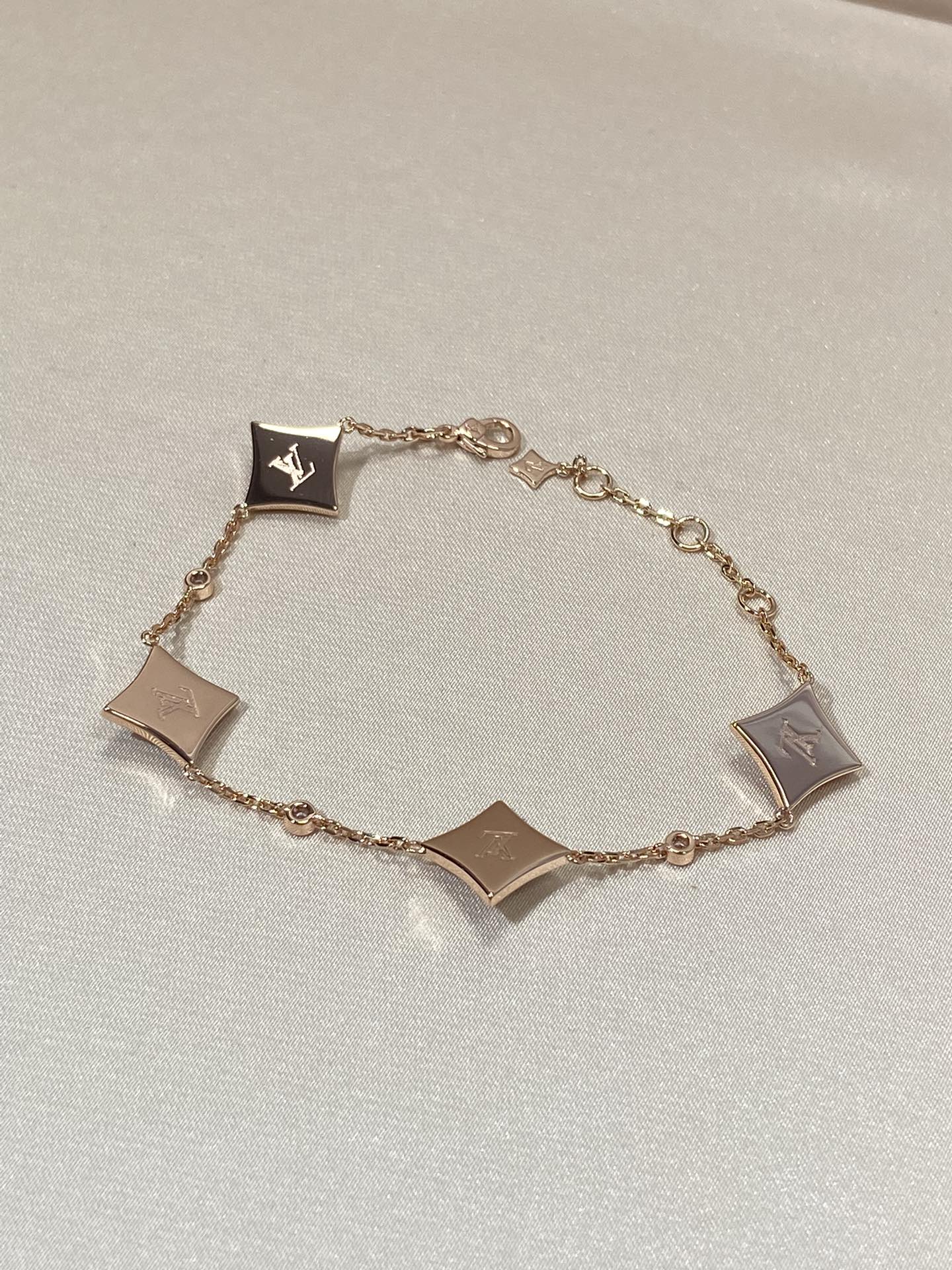 [Glow Jewelry]STAR 4 MOTIF MOP DIAMOND PINK GOLD BRACELET