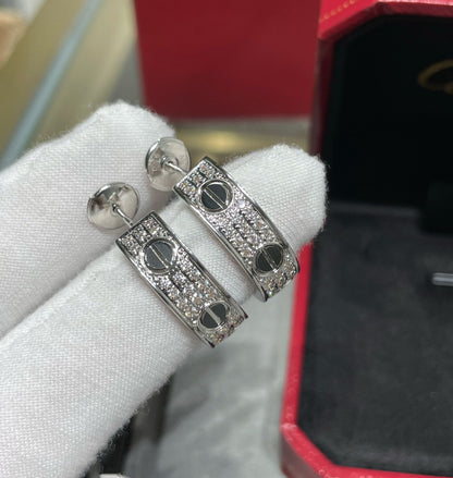 [Glow Jewelry]LOVE CERAMIC DIAMOND PAVED SILVER EARRINGS
