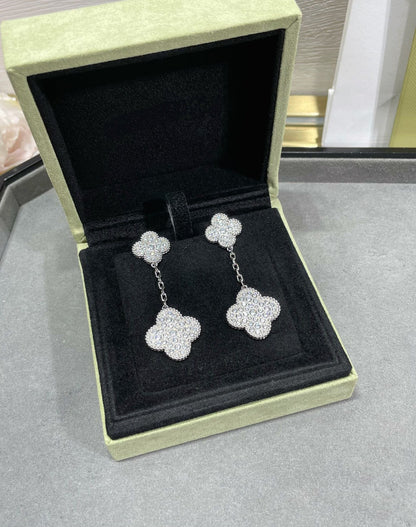 [Glow Jewelry]CLOVER 2 MOTIFS DIAMOND PAVED SILVER EARRINGS