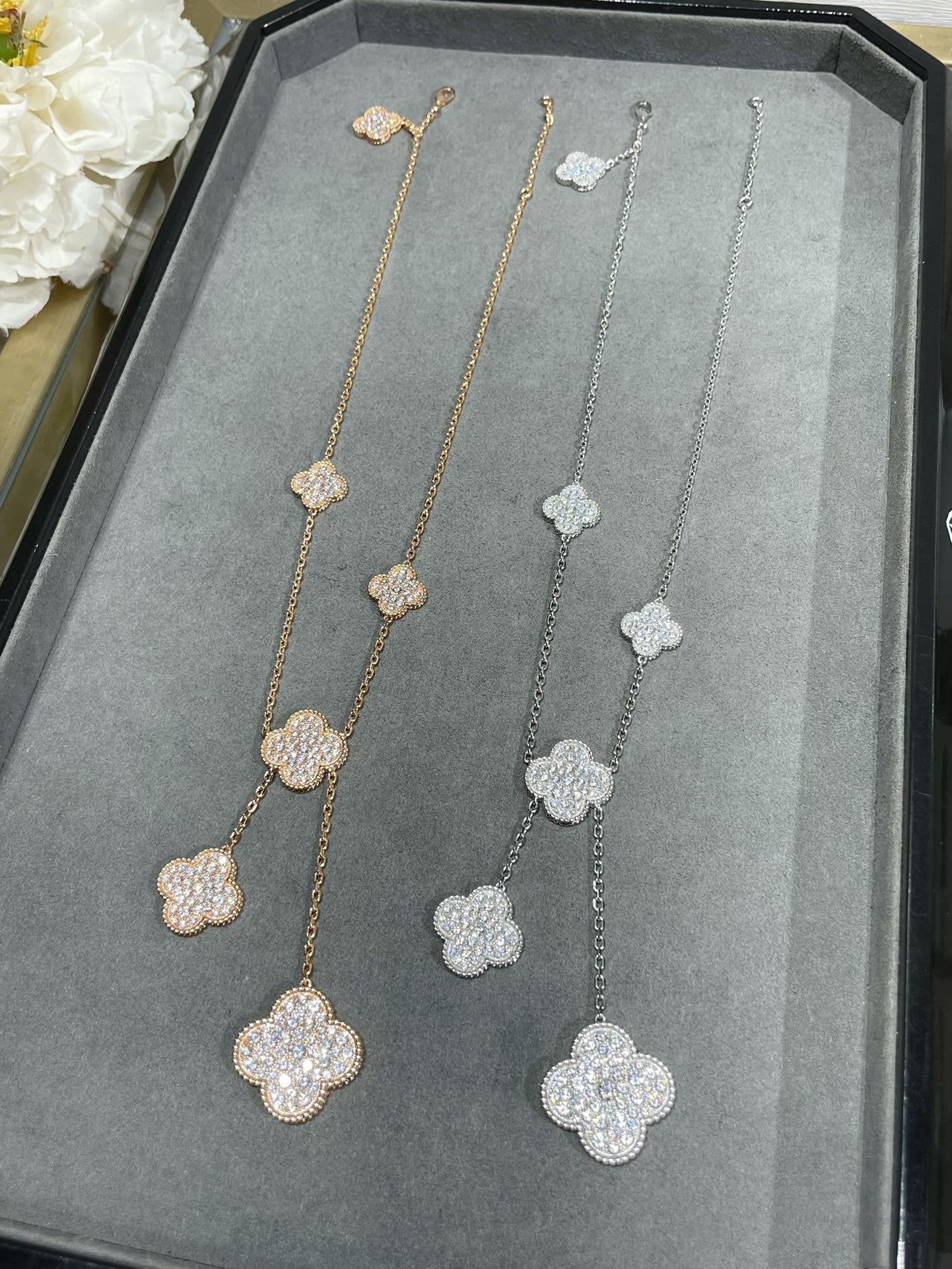 [Glow Jewelry]CLOVER 6 MOTIF DIAMOND PAVED NECKLACE
