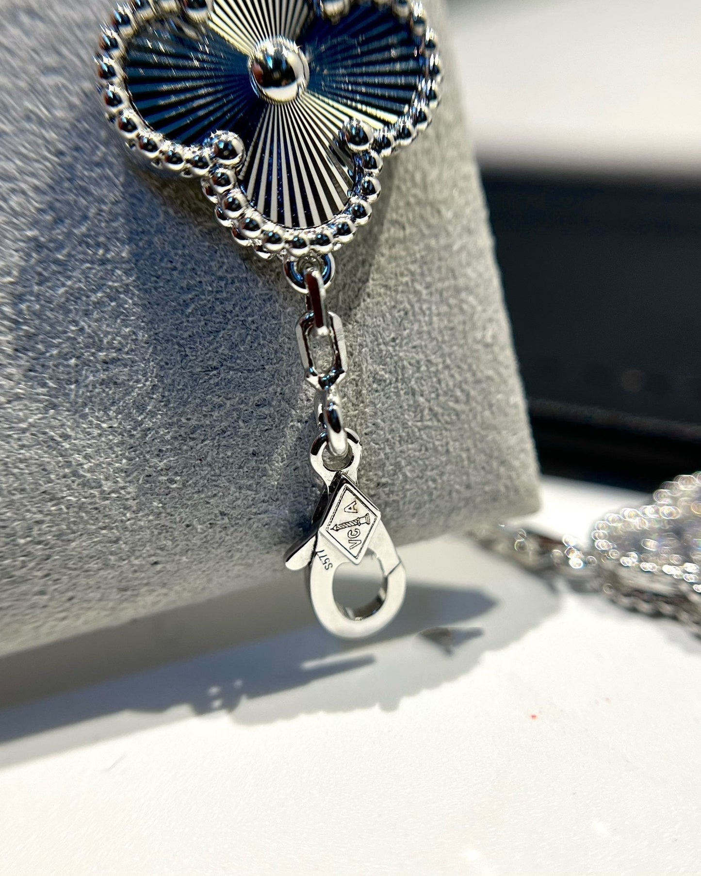 [Glow Jewelry]New  CLOVER 5 MOTIF LASER BRACELET COLLECTION