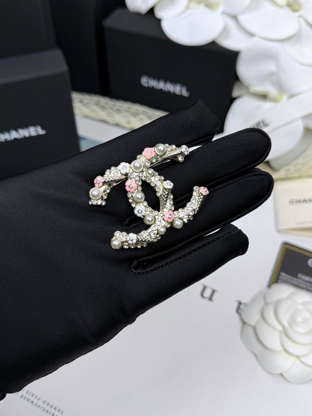 [Glow Jewelry]26C Pink-White Enamel Ice Cream Cone Double C Brooch