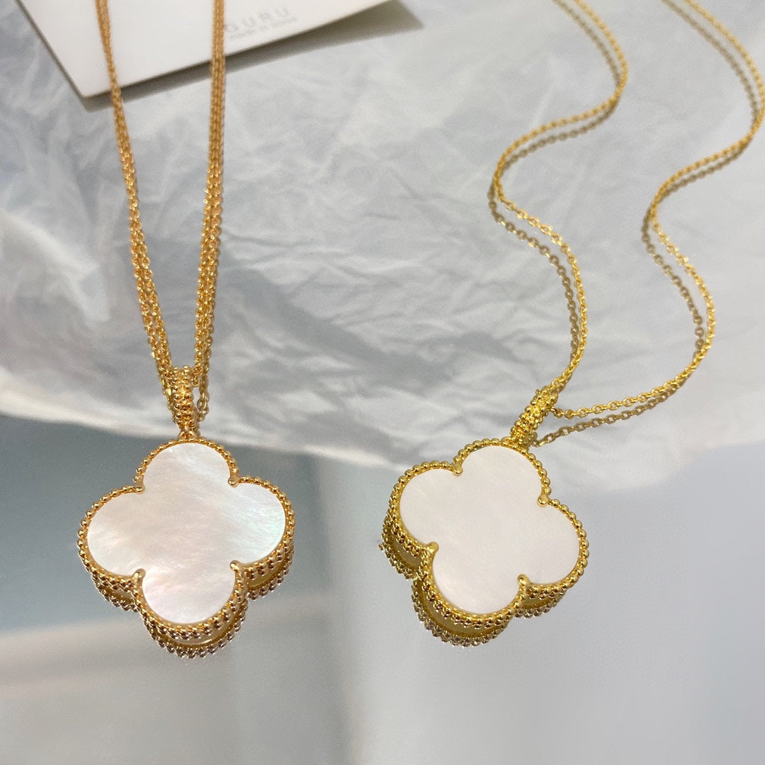 ¡®Glow Jewelry¡¯CLOVER 25MM MOP LARGE PENDANT NECKLACE
