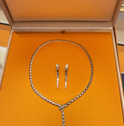 [Glow Jewelry]NEW！SERPENT DIAMOND NECKLACE