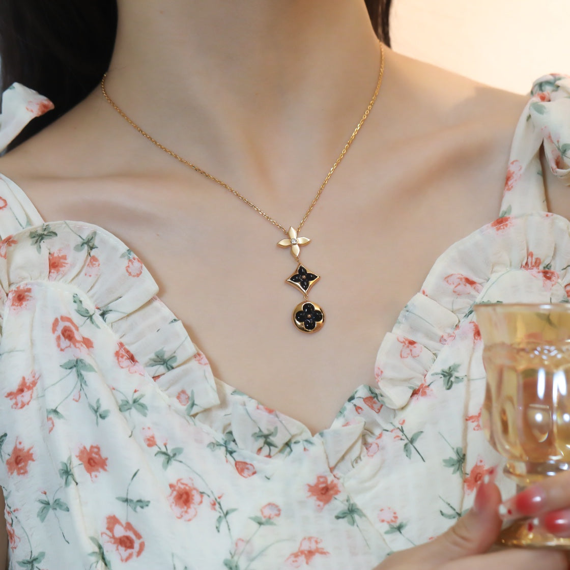 [Glow Jewelry]STAR AND SUN ONYX PINK GOLD NECKLACE
