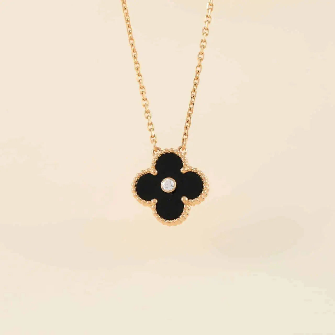 [Glow Jewelry]CLOVER 15MM DIAMOND ONYX NECKLACE