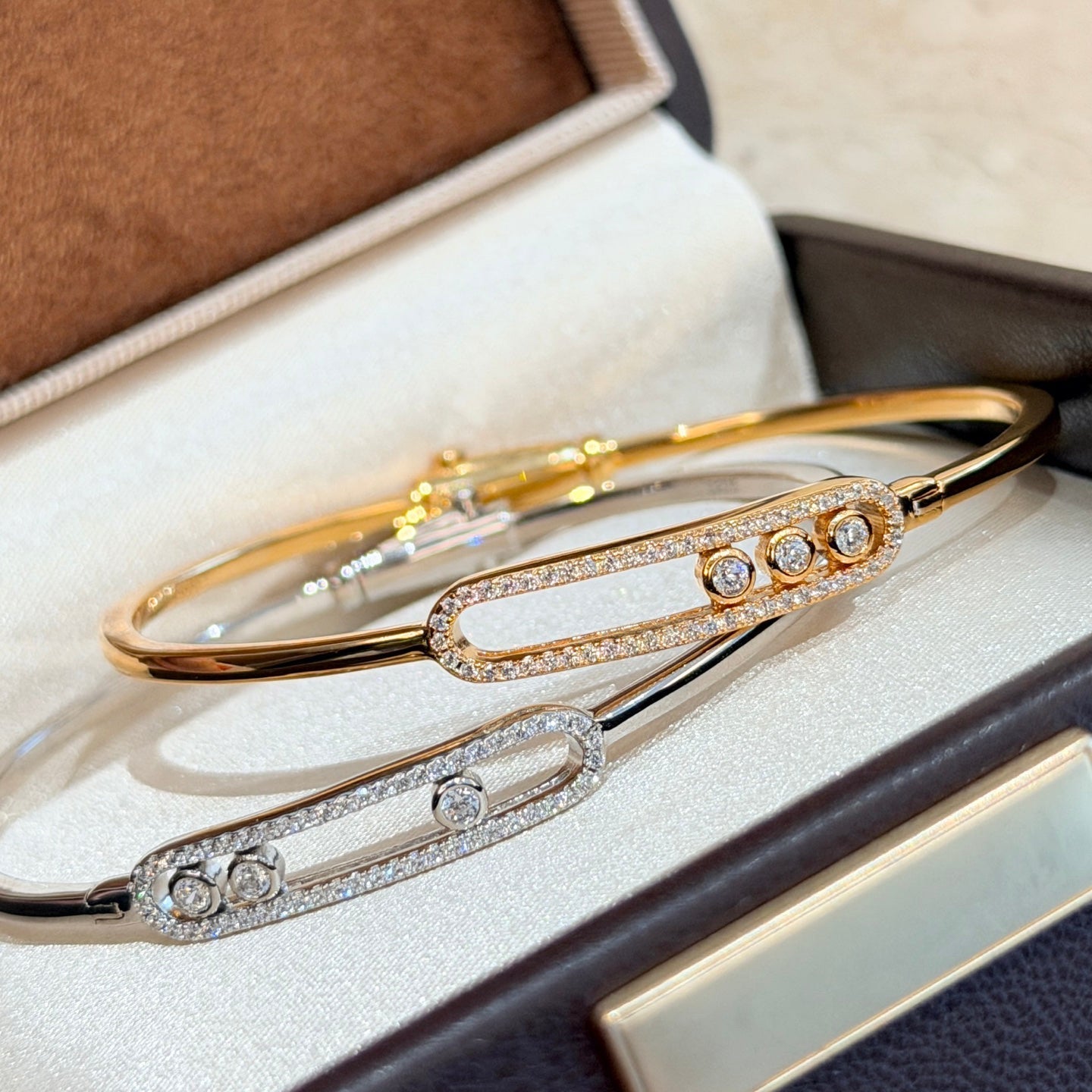 [Glow Jewelry]Move Pavé Diamond Bangle Bracelet M