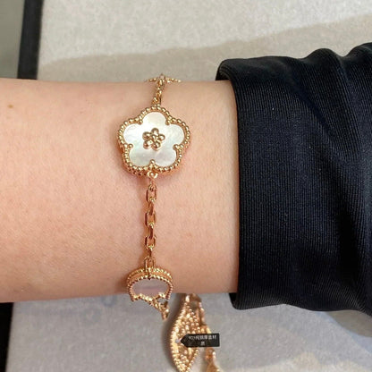 ¡®Glow Jewelry¡¯LUCKY SPRING 5 MOTIV ARMBAND