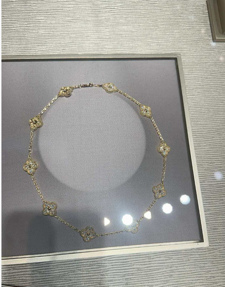 [Glow Jewelry Jewelry]CLOVER 10 MOTIFS  Gold Diamond  NECKLACE