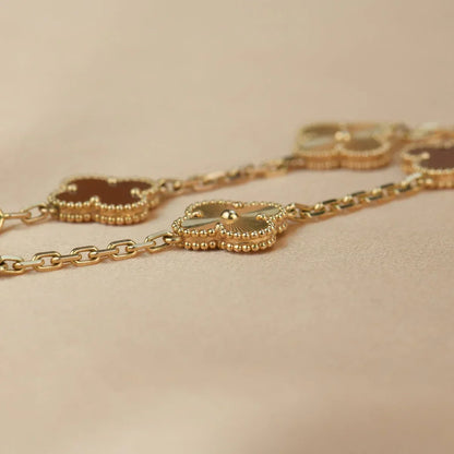 [Glow Jewelry]New  CLOVER 5 MOTIF RED CORNELIAN BRACELET COLLECTION