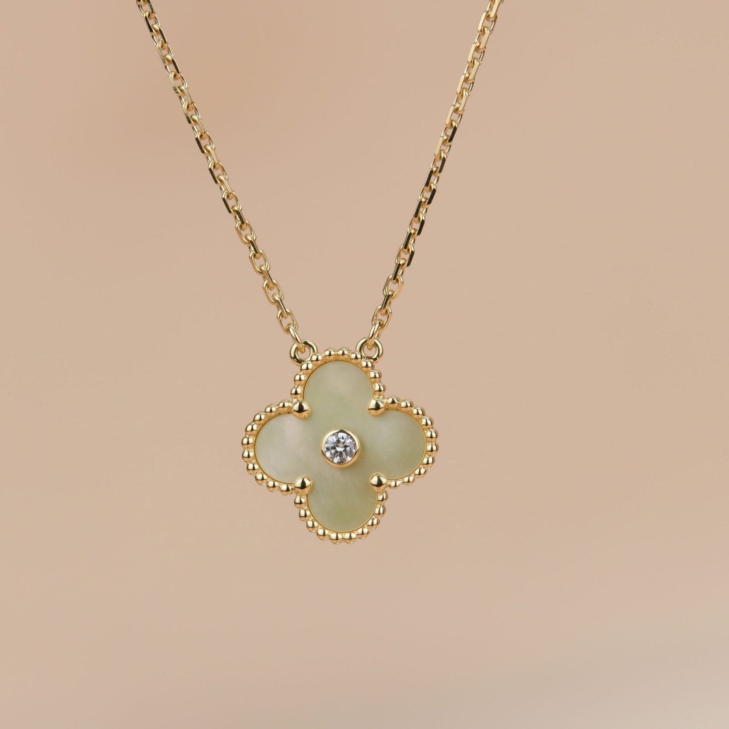 [Glow Jewelry]CLOVER 15MM DIAMOND GOLD MOTHER OF PEARL NECKLACE