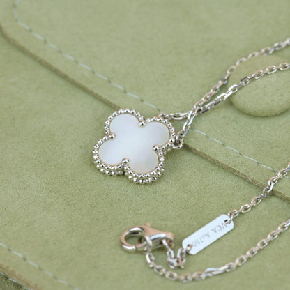 ¡®Glow Jewelry¡¯CLOVER  15MM WHITE MOTHER-OF-PEARL SILVER