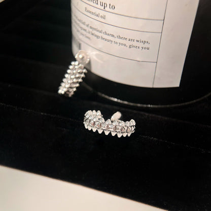 ¡®Glow Jewelry¡¯CLASH SMALL HOOP EARRINGS