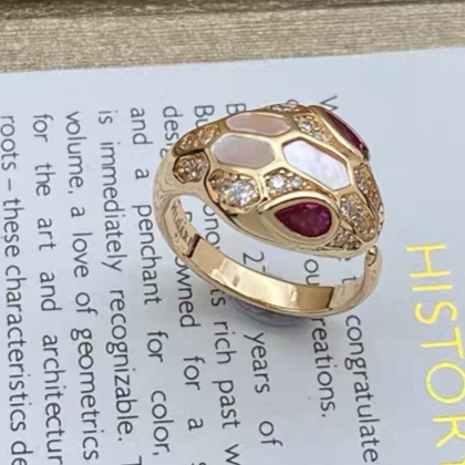 [Glow Jewelry]BRAND NEW ASSORTED SNAKE HEAD MOTHER OF PEARL RINGS