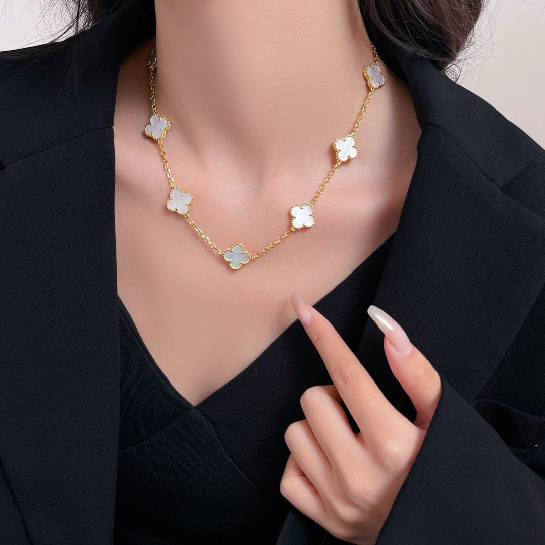 [Glow Jewelry]CLOVER 10 MOTIFS WHITE MOTHER OF PEARL NECKLACE
