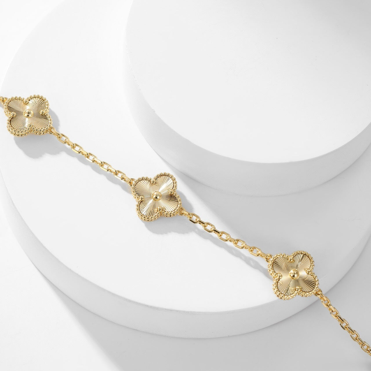[Glow Jewelry]CLOVER 10 MOTIFS LASER NECKLACE