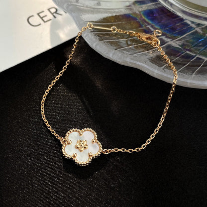 [Glow Jewelry]LUCKY WHITE MOP PLUM BLOSSOM  BRACELET