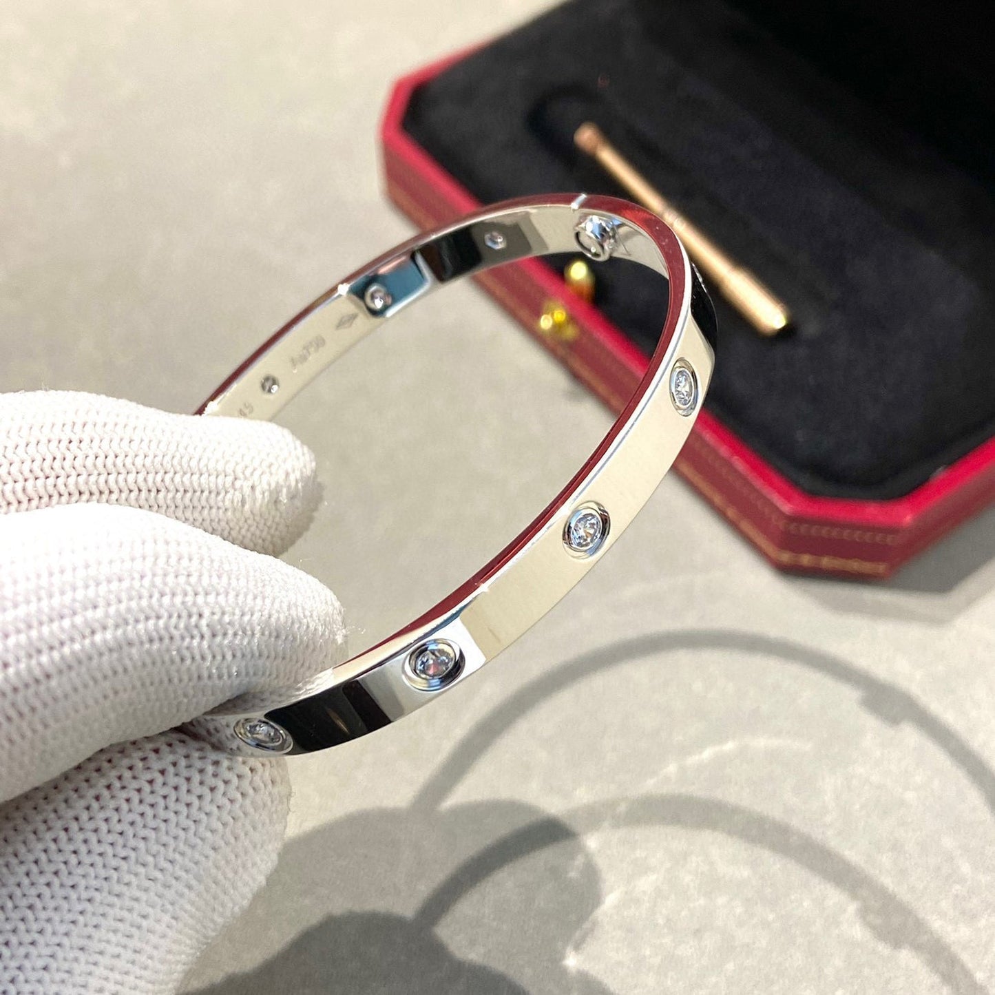 ¡®Glow Jewelry¡¯LOVE BRACELET 6.1MM 10 DIAMONDS